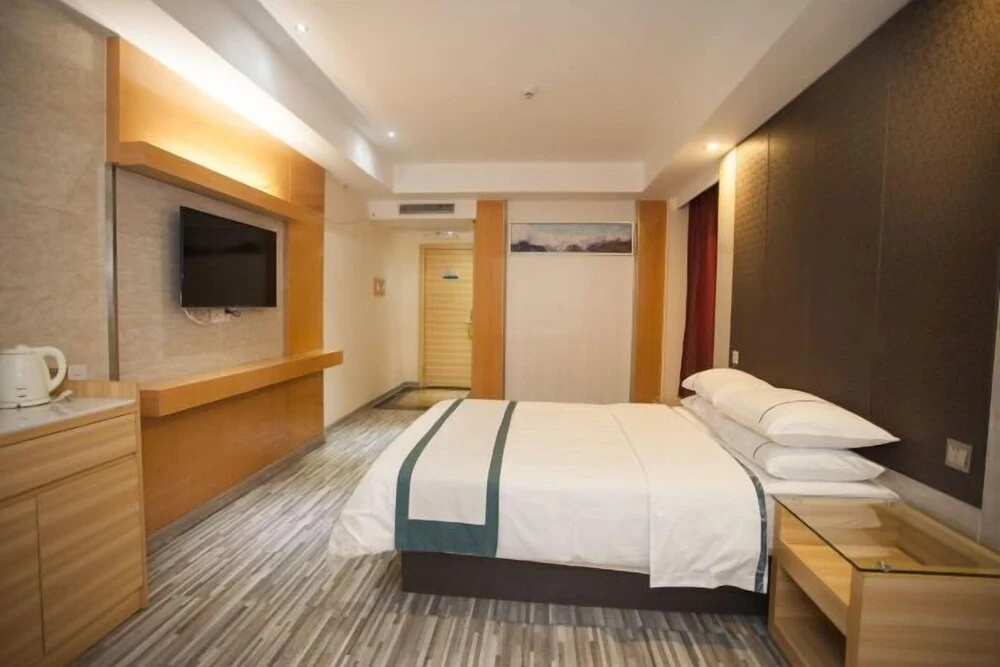 City Comfort Inn (Zhanjiang Mazhang High-speed Railway West Station Store)