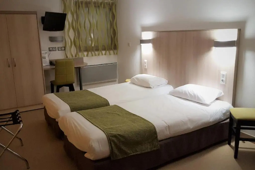 Standard Double room (twin beds)
