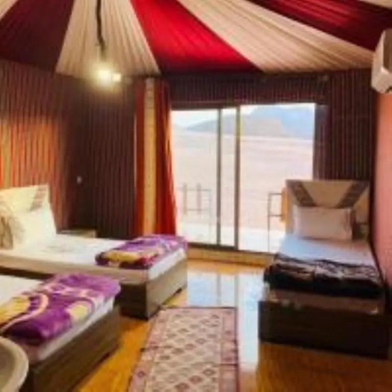 Standard Triple room with mountain view