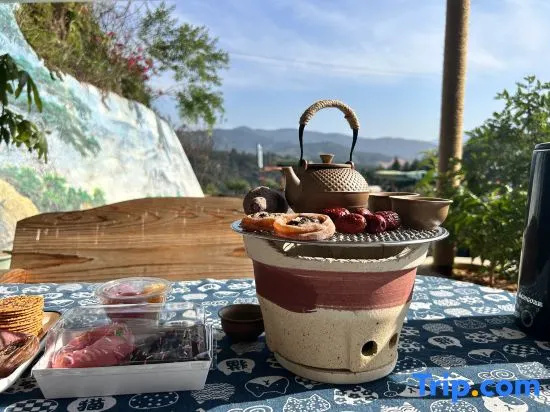 Floral Hotel· Yongding Tulou Busheshan Yin Hotel