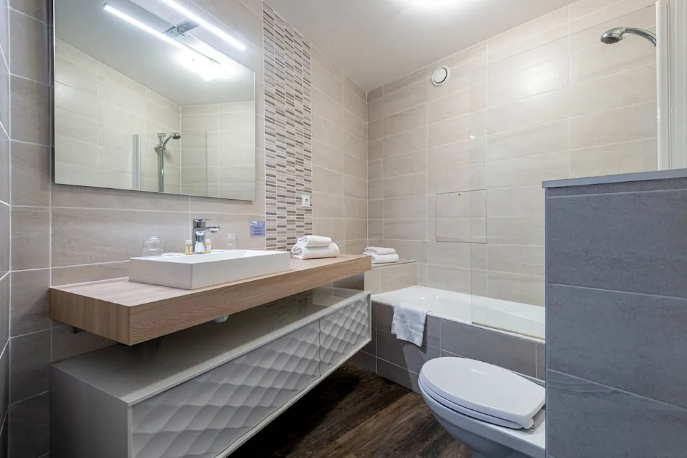 Privilege room