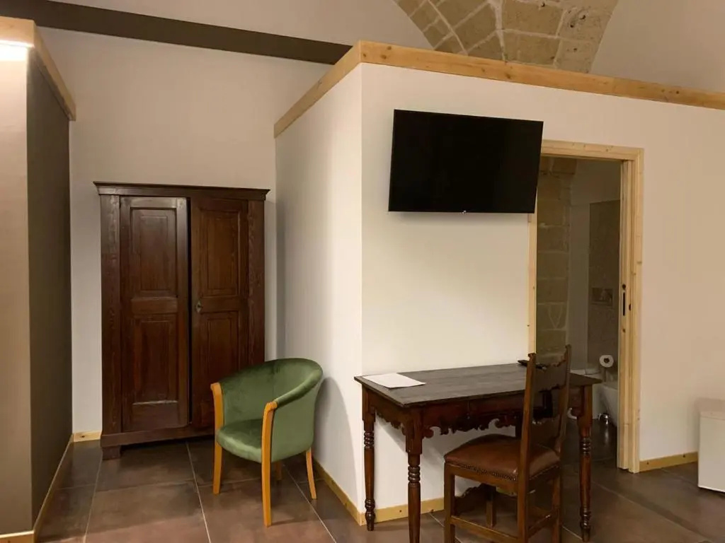Superior Double room (full double bed)