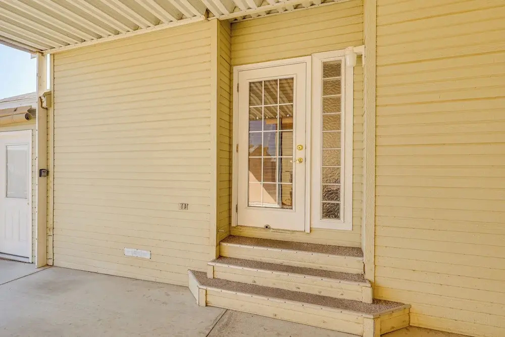 Walk to London Bridge Beach: Lake Havasu Cabin!