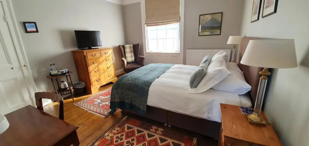 Superior Double room (full double bed)