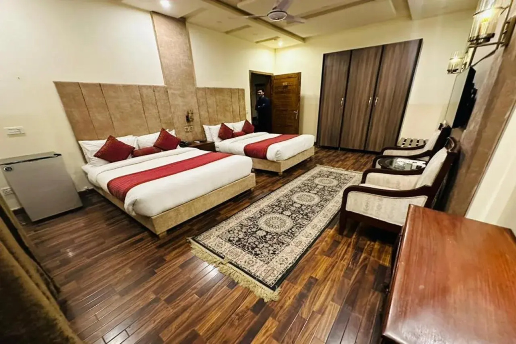Shelton Rezidor Lahore