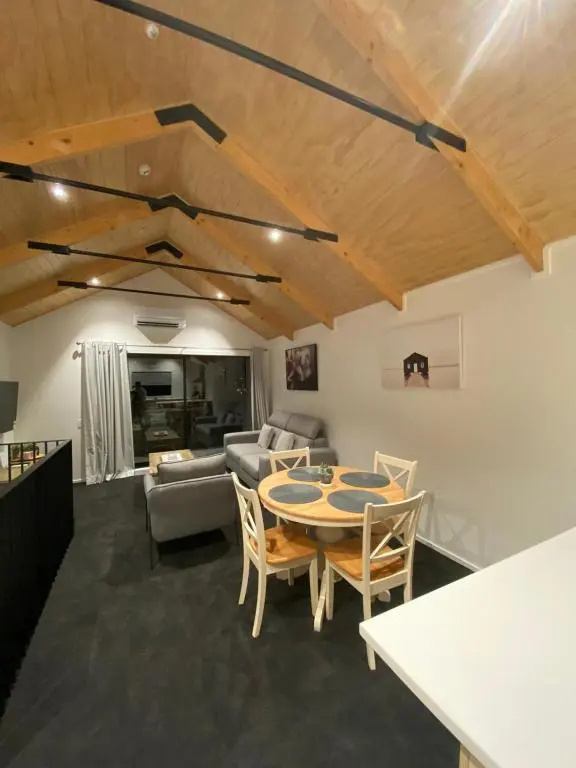 Alex Apartment - 14A