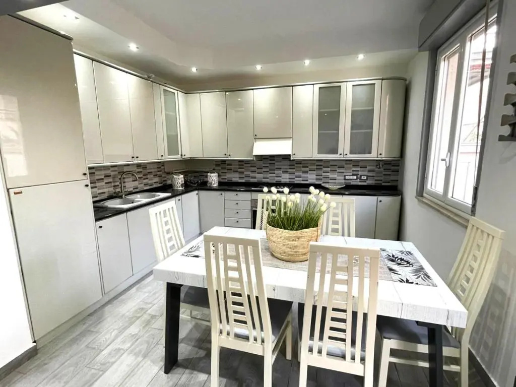 2 Bedrooms Cottage