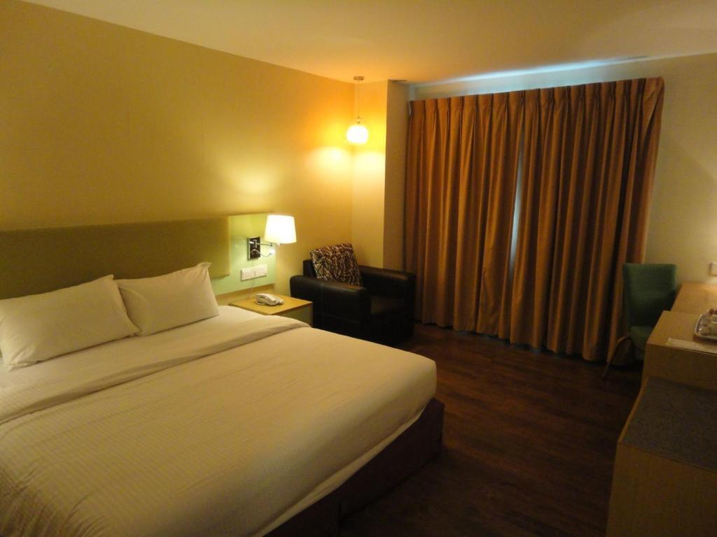 The Pavilion Hotel