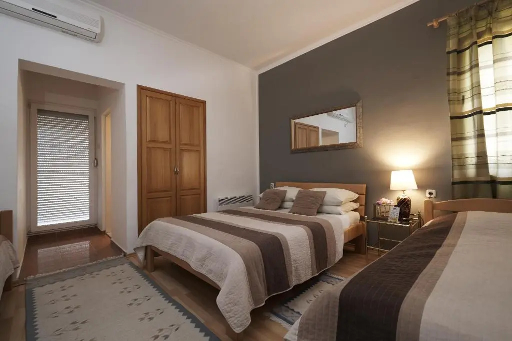 Standard Quadruple room with balcony