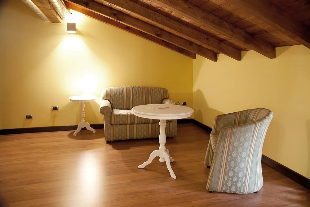 Standard Family room