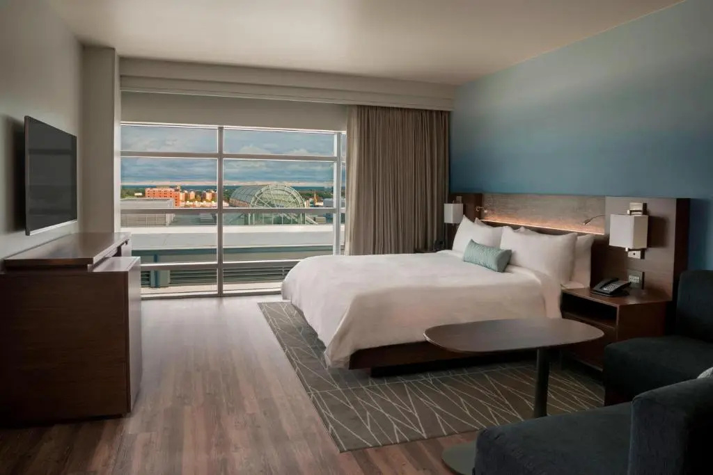 Standard room with city view