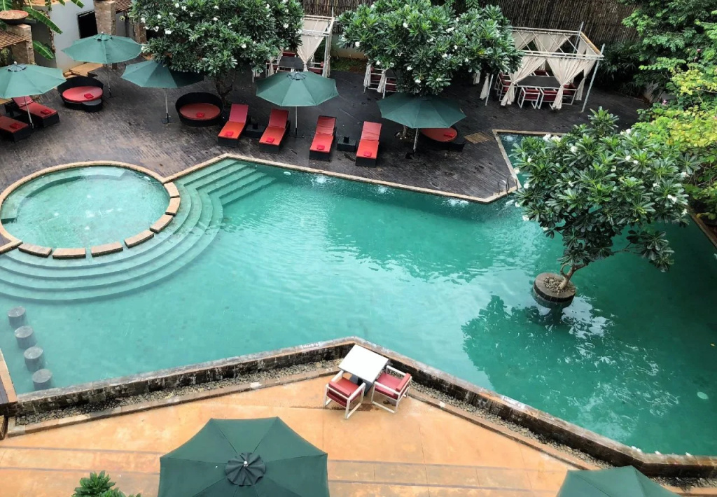 Pool