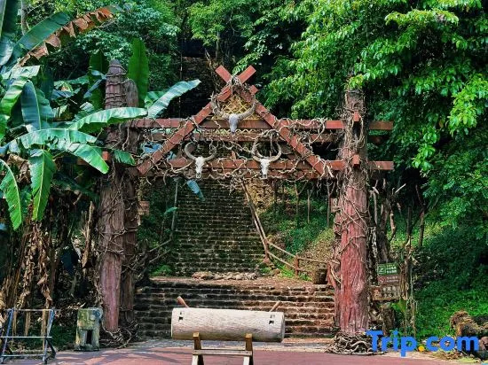 Ximeng Ya'an Light Luxury Hotel (Wa Autonomous County Museum) in Pu'er