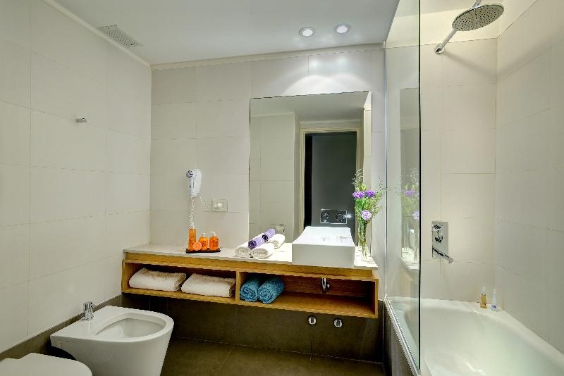 Superior Double room with balcony (full double bed)