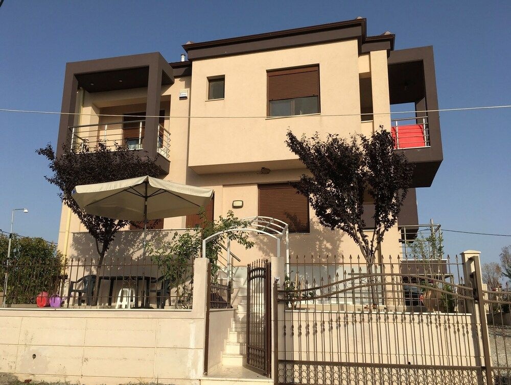 AM Beach House near Sea