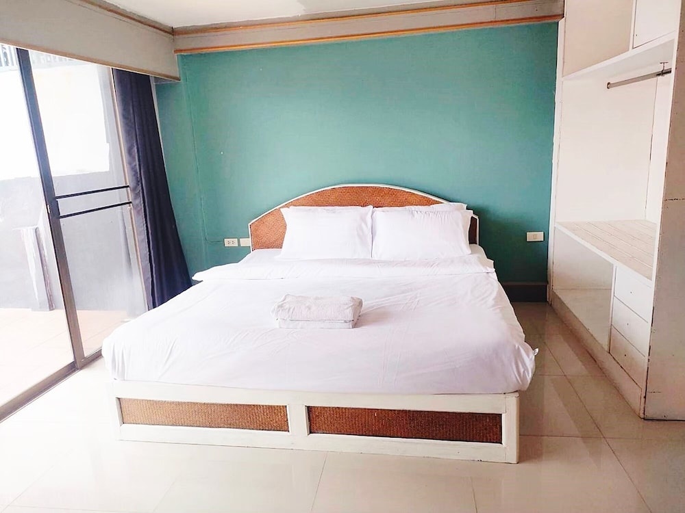 Mitr Inn Nimman — 3