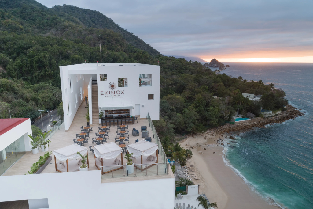 Beach & Waterfront