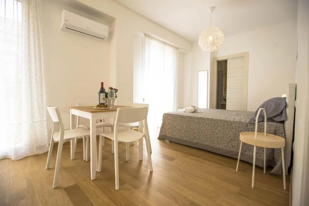 2 Bedrooms Cottage