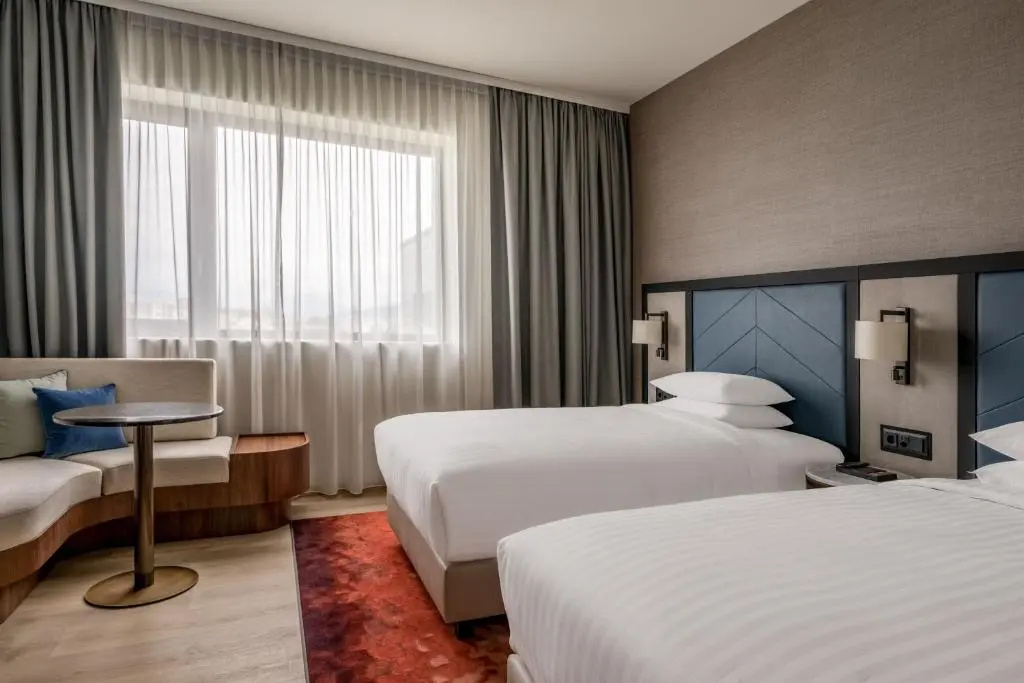 Deluxe Double room (twin beds)