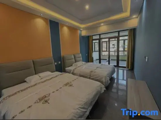 3 Bedrooms Suite with balcony