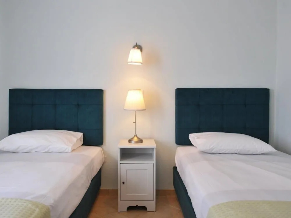Fotinia Beach House 1st floor - Dionysiou Beac... - фото 4