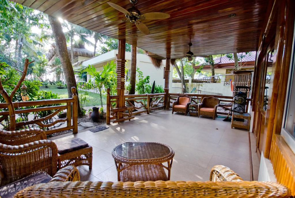 Mike's Dauin Beach Resort - фото 26