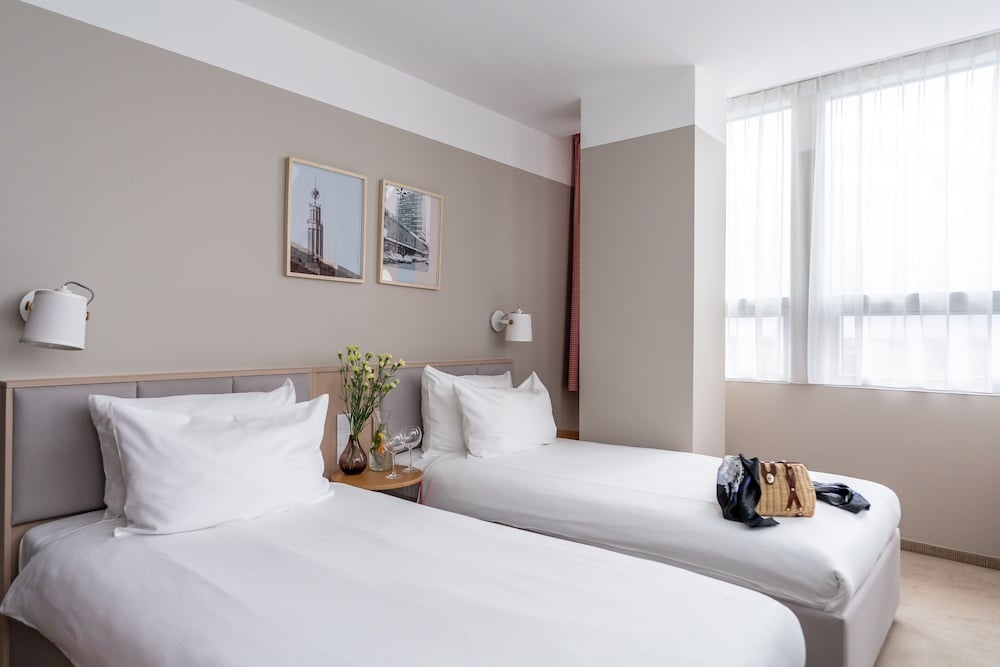 Superior Twin room (twin beds)