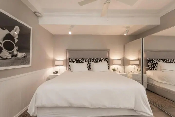 Alexander's Guesthouse - Adults Only - Chambres