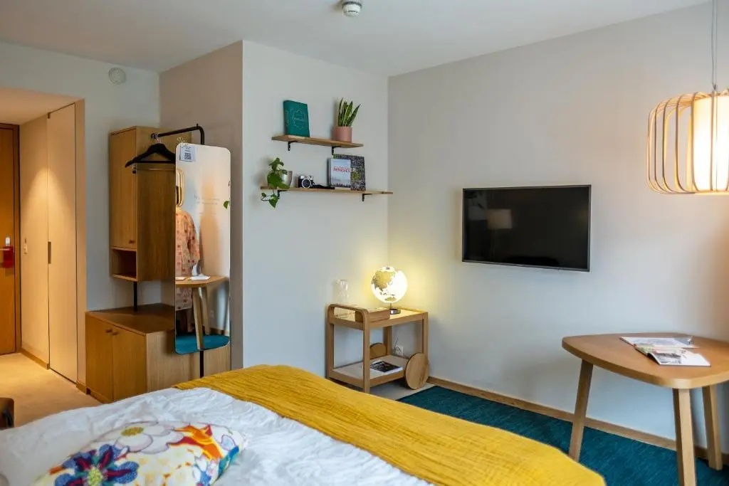 Standard Design Double room (full double bed)