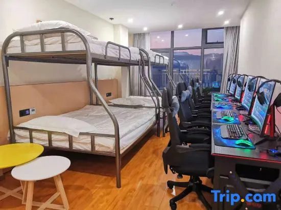 Bed in Dorm