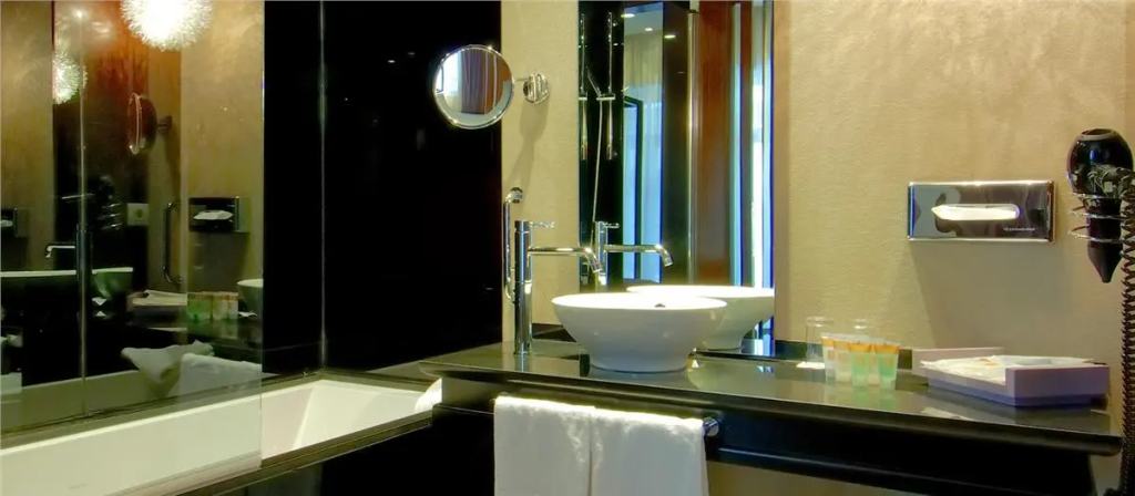 Vincci Palace Hotel - фото 10