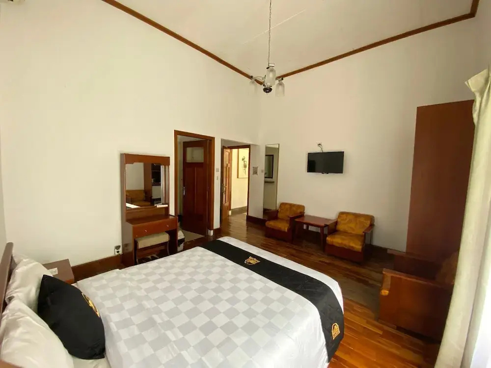 Executive room