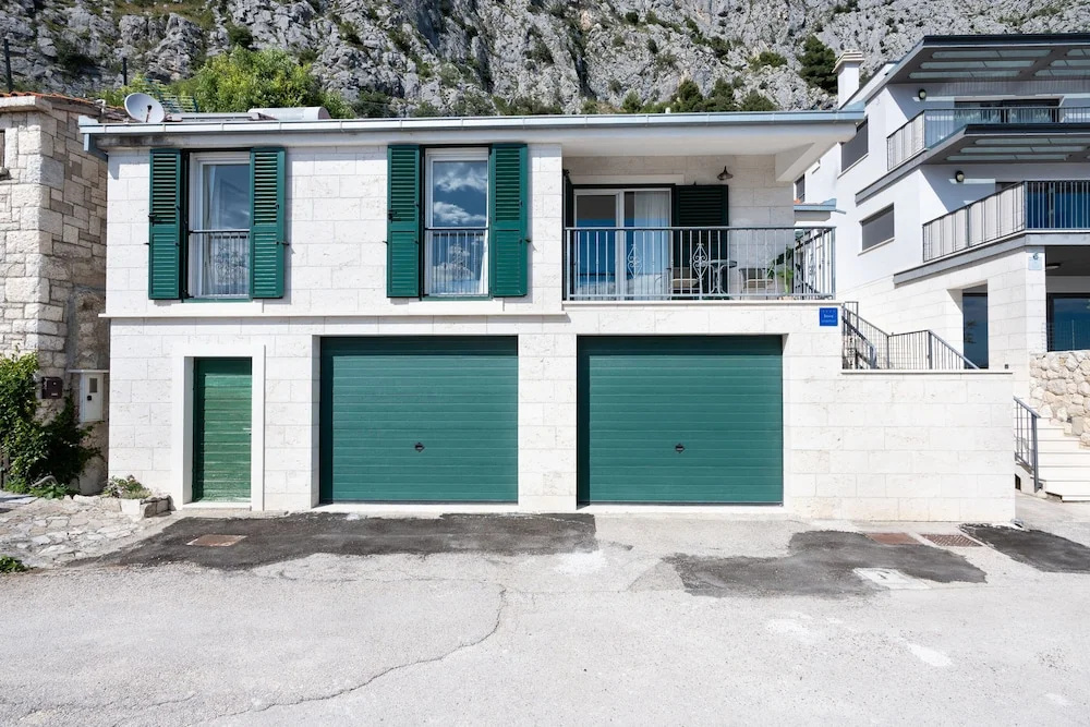 House Dunja