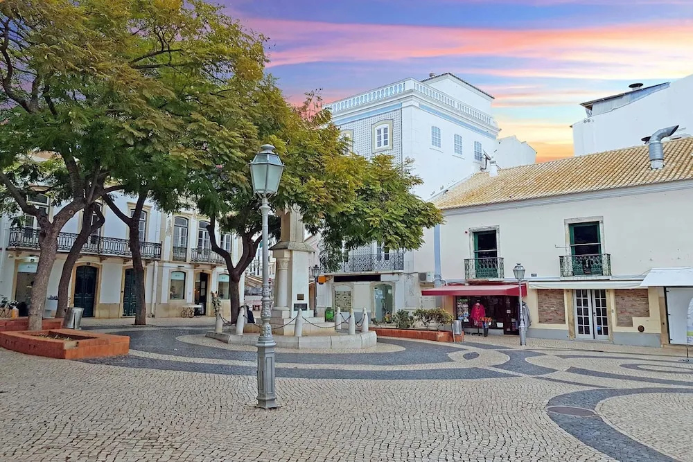 B55 - Santo Amaro Hill Apartment