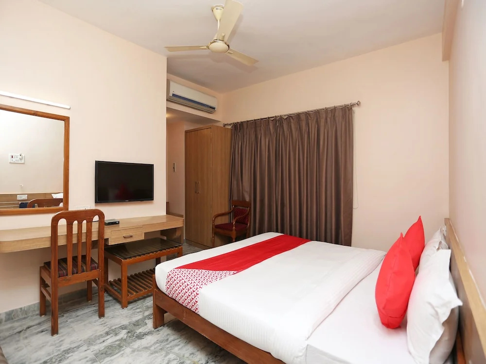 Vijay Palace by OYO Rooms