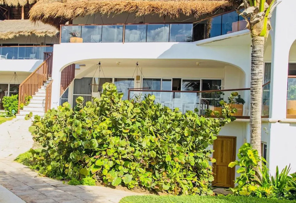 Las Villas Akumal 2B-10 by SkyRun