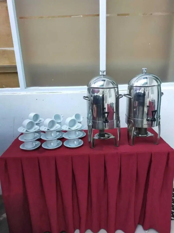 Food & Beverage