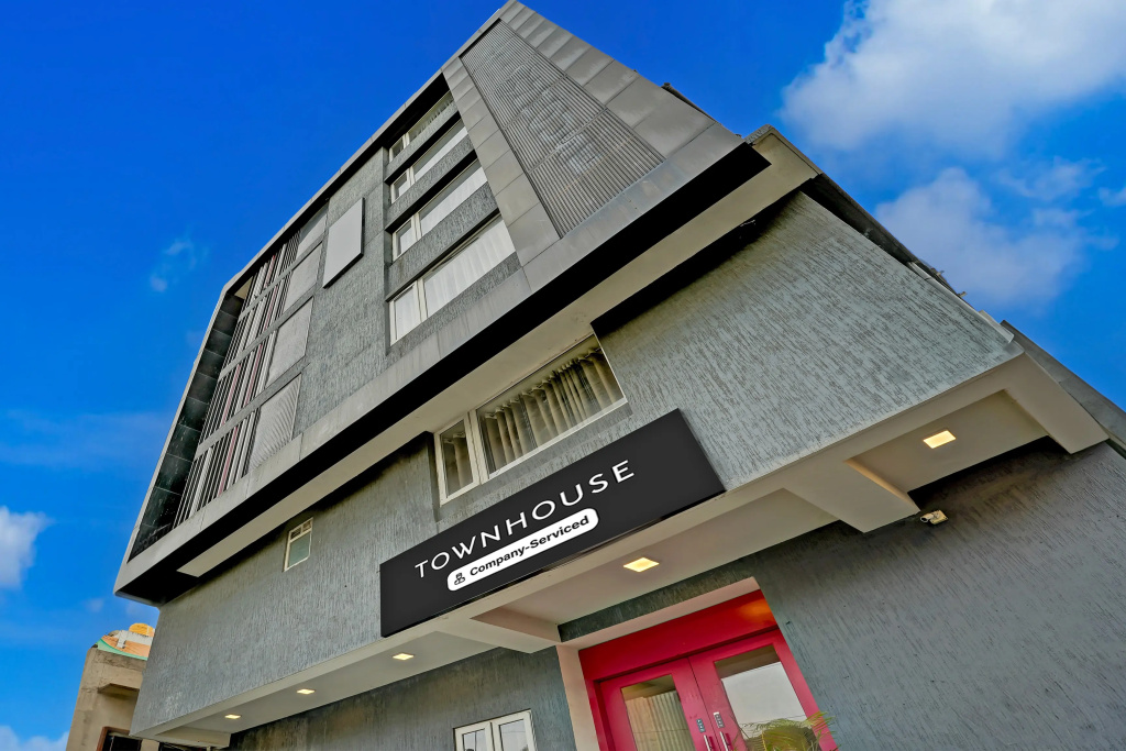 OYO Townhouse 238 Ulssor