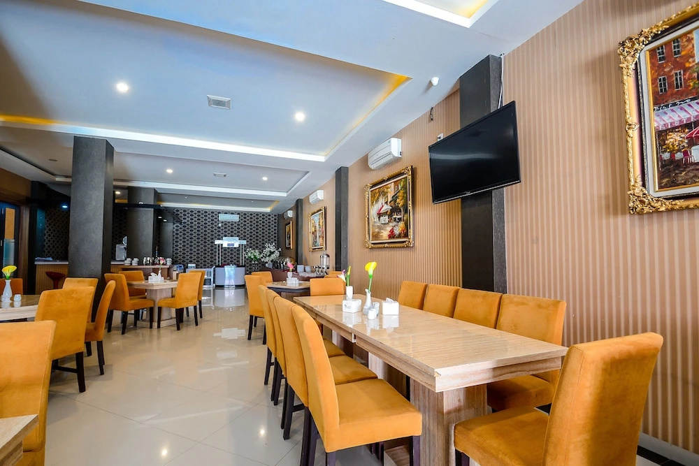 Food & Beverage