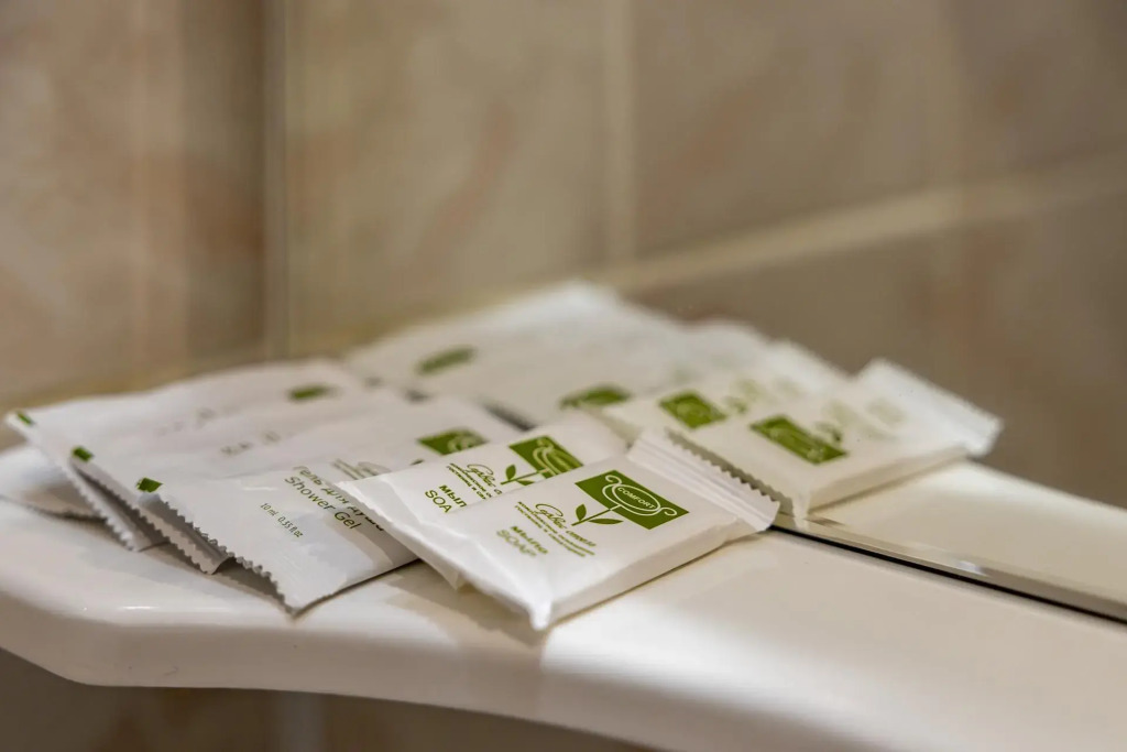 Одноместный номер первой категории Стандарт в Нефтяник