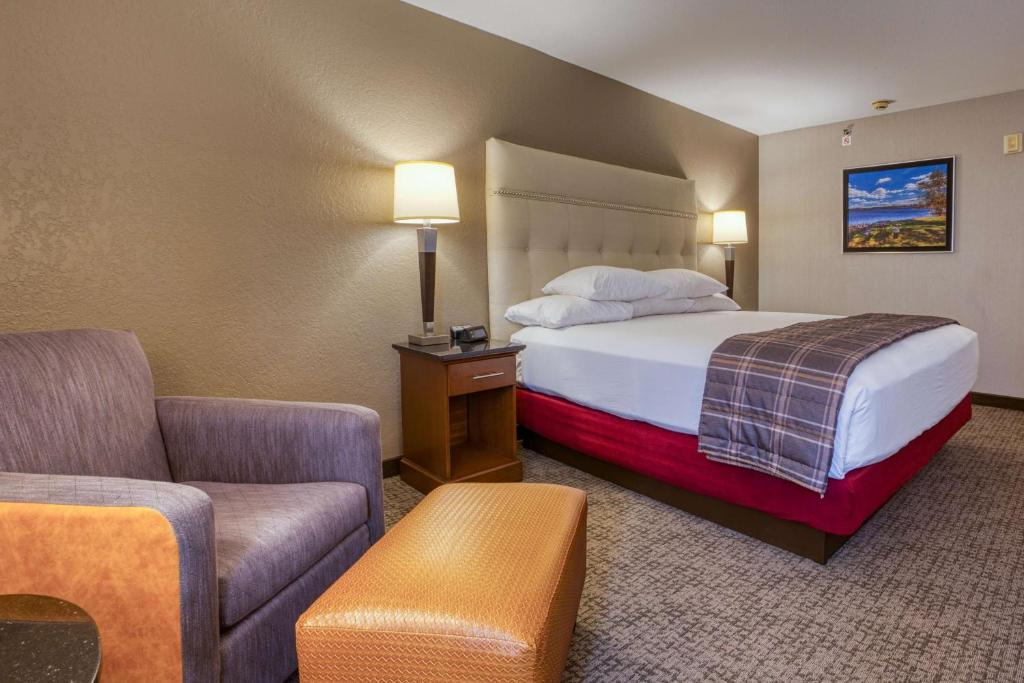 Drury Inn & Suites St. Louis Fairview Heights - Chambres