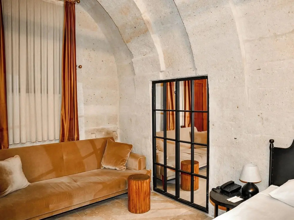 Deluxe Double Suite (twin beds)