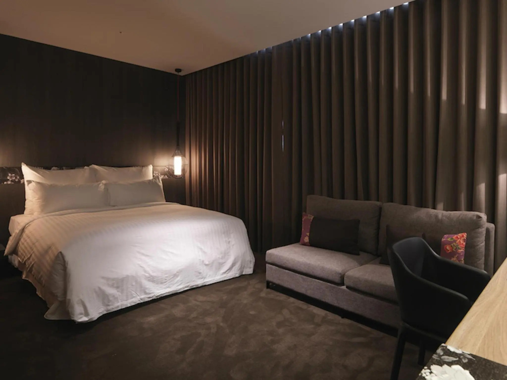 Hotel Dua — 4