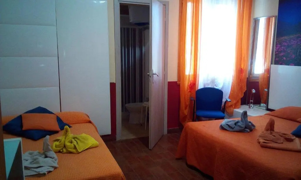Standard Double room with mountain view (full double bed)