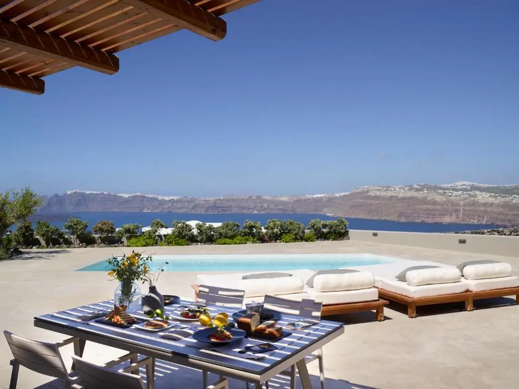 Beach & Waterfront