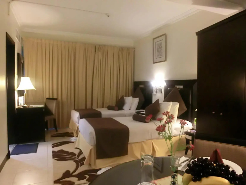 Hotel photo 12