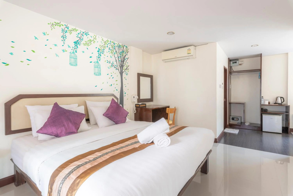 Manee House — 3