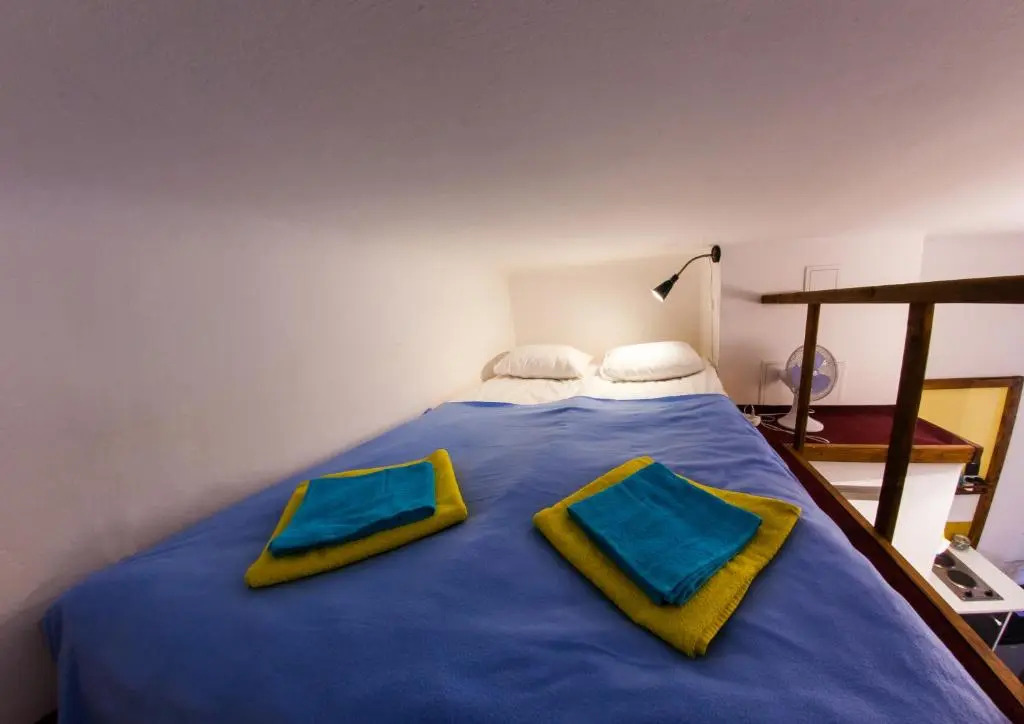 Classic Single Studio