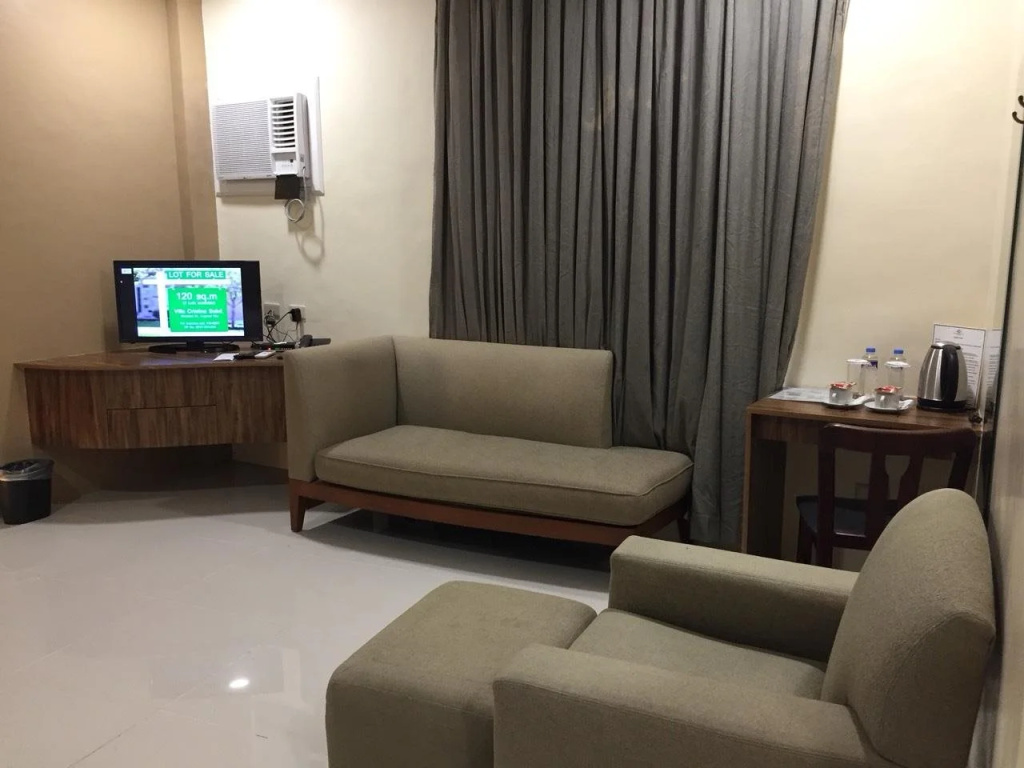 Lobby & Reception