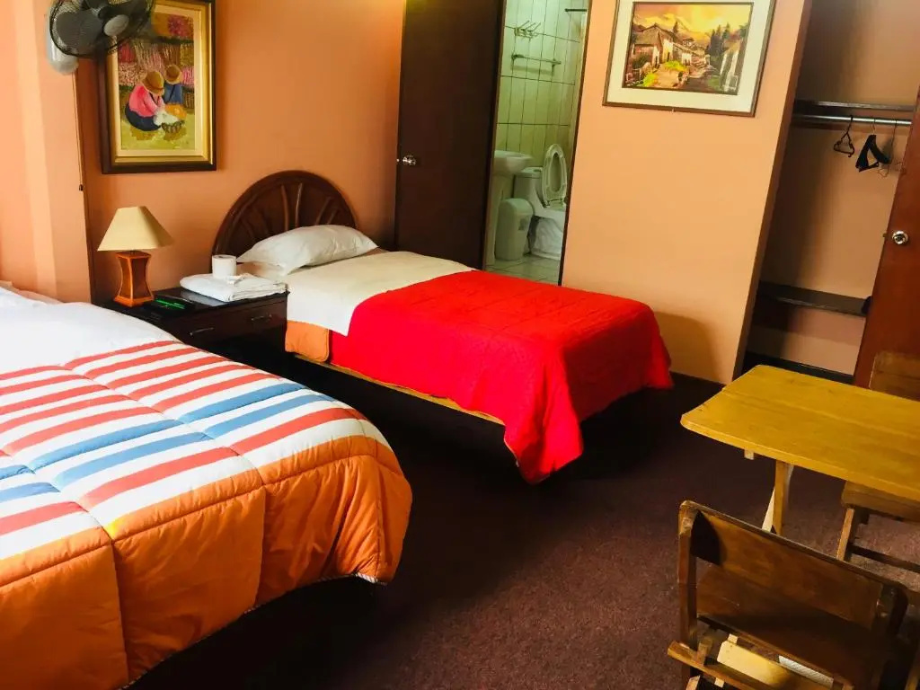 Standard Triple room